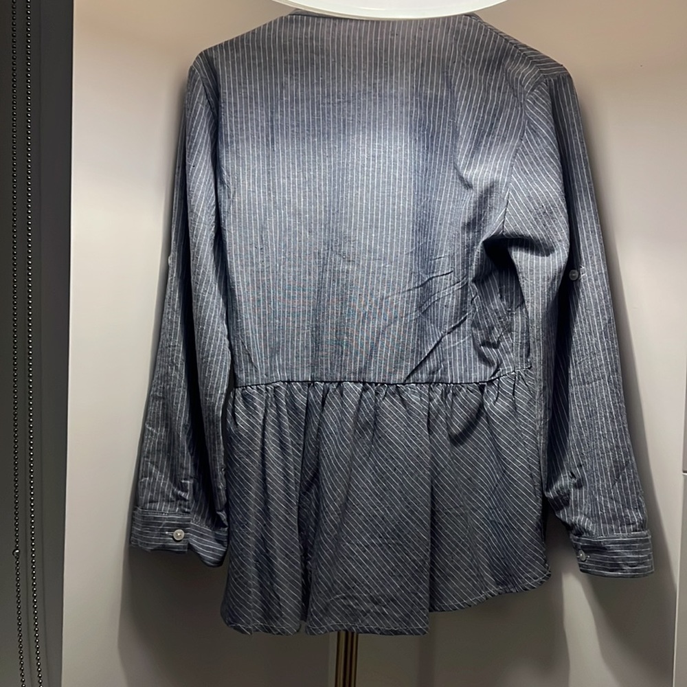 Button down blouse - Picture 4 of 5